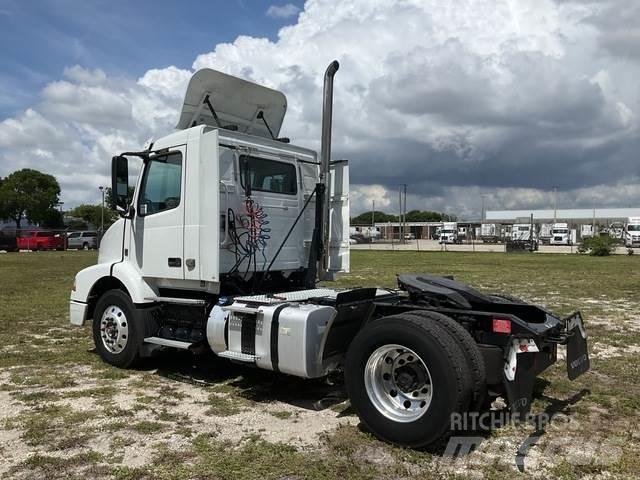 Volvo  Prime Movers