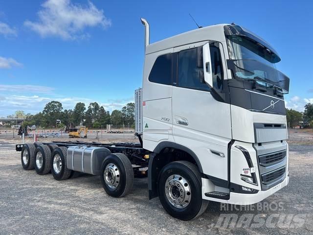Volvo FH16 Chassis Cab trucks