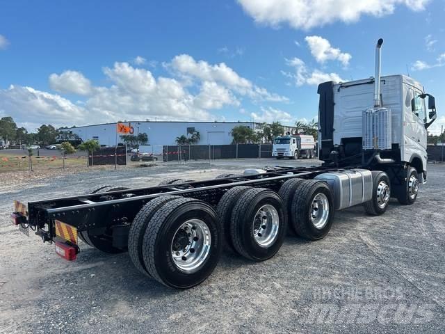 Volvo FH16 Chassis Cab trucks