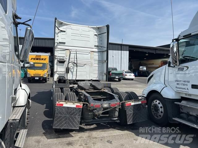 Volvo VNL Prime Movers