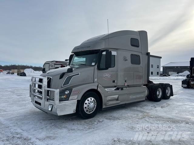 Volvo VNL Prime Movers