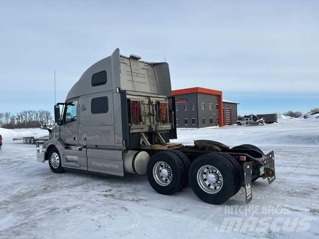 Volvo VNL Prime Movers