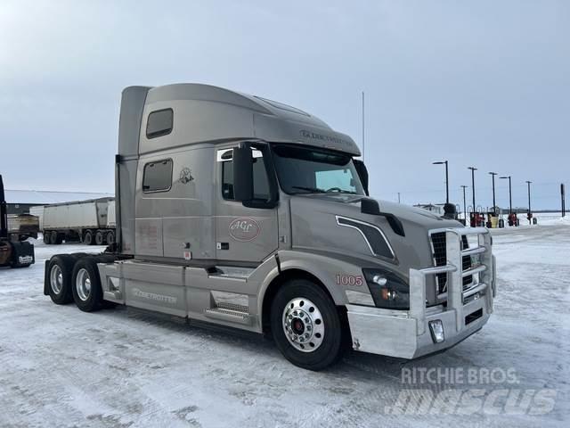 Volvo VNL Prime Movers