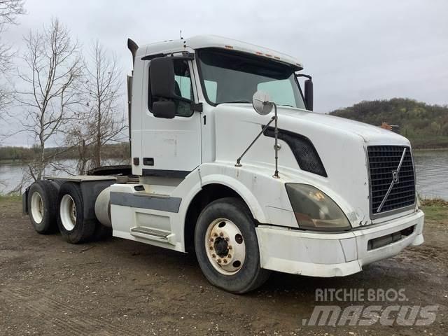 Volvo VNL Prime Movers