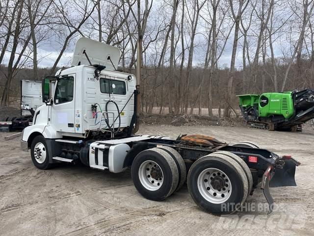 Volvo VNL Prime Movers
