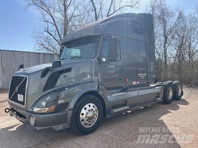 Volvo VNL Prime Movers