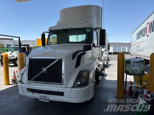 Volvo VNL Prime Movers