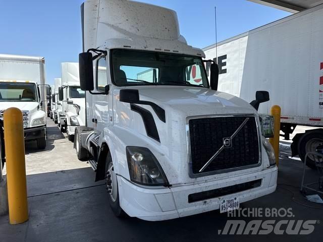 Volvo VNL Prime Movers