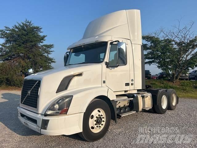 Volvo VNL Prime Movers