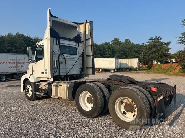 Volvo VNL Prime Movers