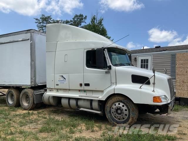 Volvo VNL Prime Movers