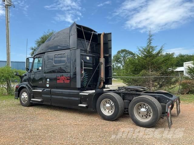 Volvo VNL Prime Movers