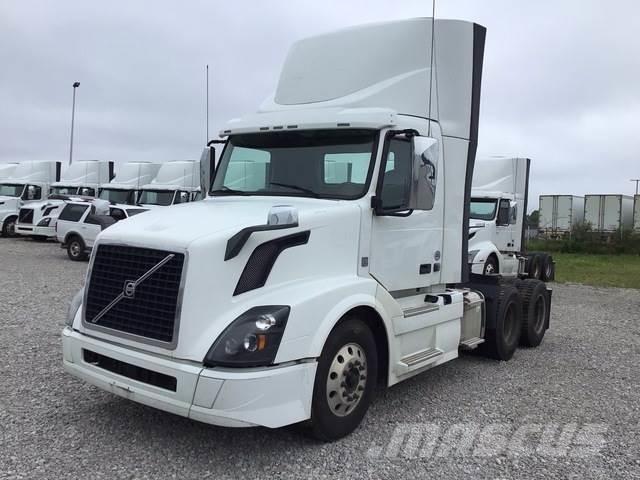 Volvo VNL Prime Movers