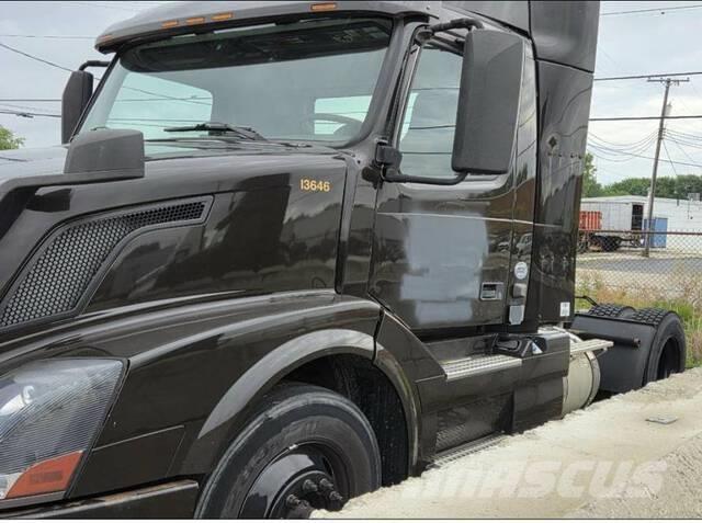 Volvo VNL Prime Movers