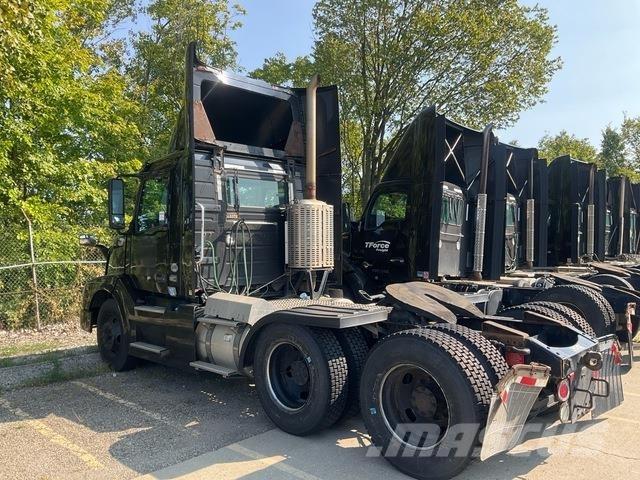 Volvo VNL Prime Movers
