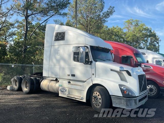 Volvo VNL Prime Movers