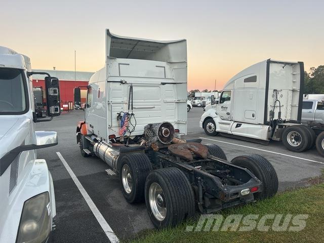 Volvo VNL Prime Movers