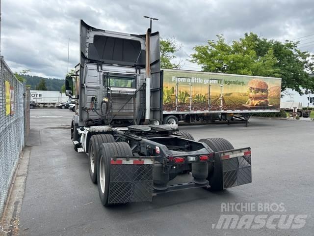 Volvo VNL 300 Prime Movers