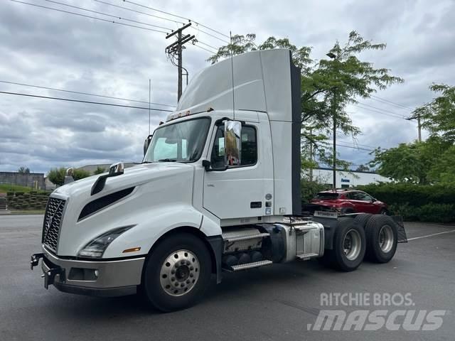Volvo VNL 300 Prime Movers