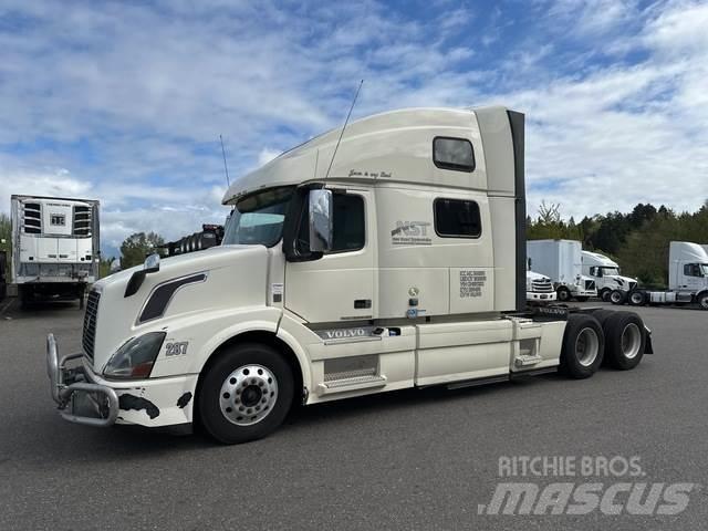 Volvo VNL 780 Prime Movers