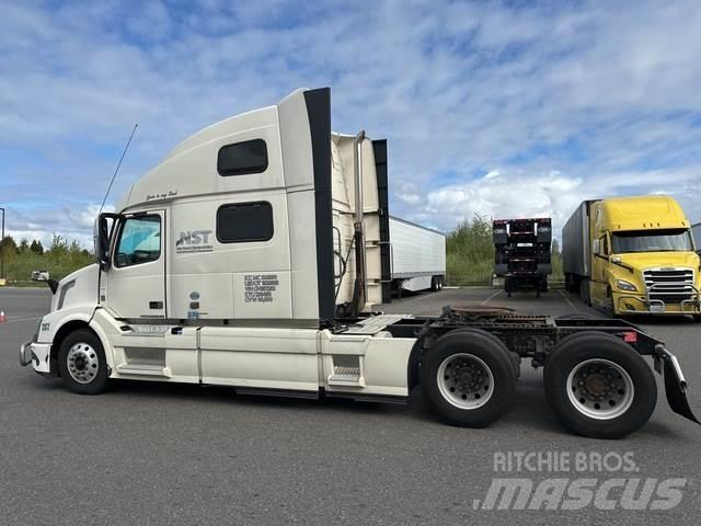 Volvo VNL 780 Prime Movers