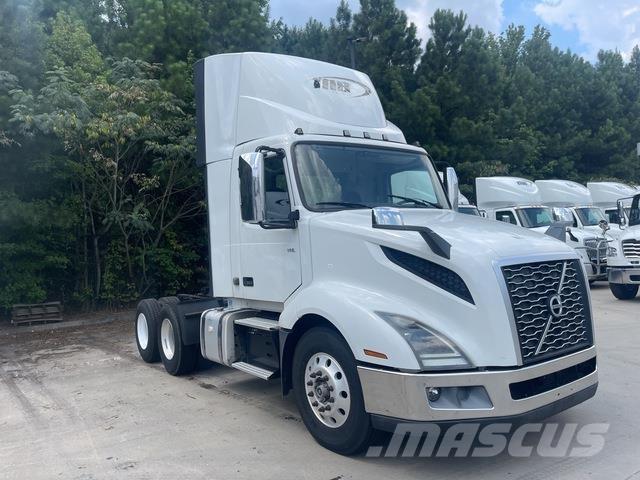 Volvo VNL300 Prime Movers