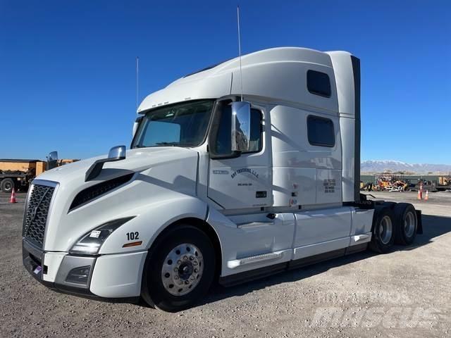 Volvo VNL860 Prime Movers