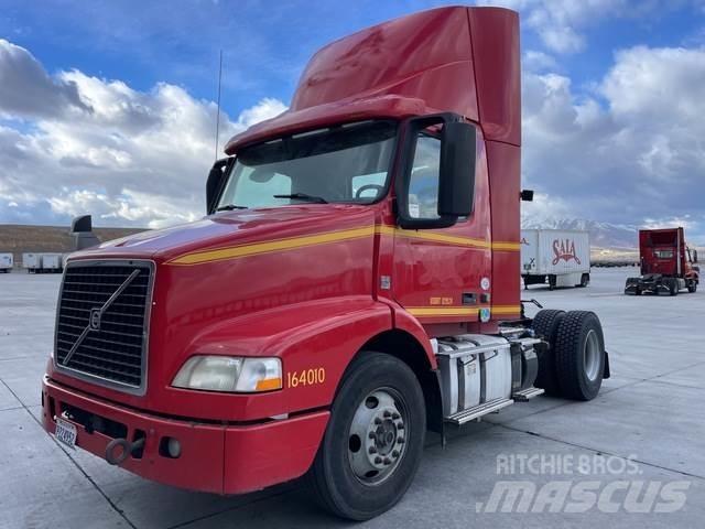 Volvo VNM Prime Movers