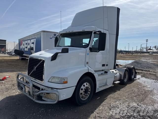 Volvo VNM Prime Movers