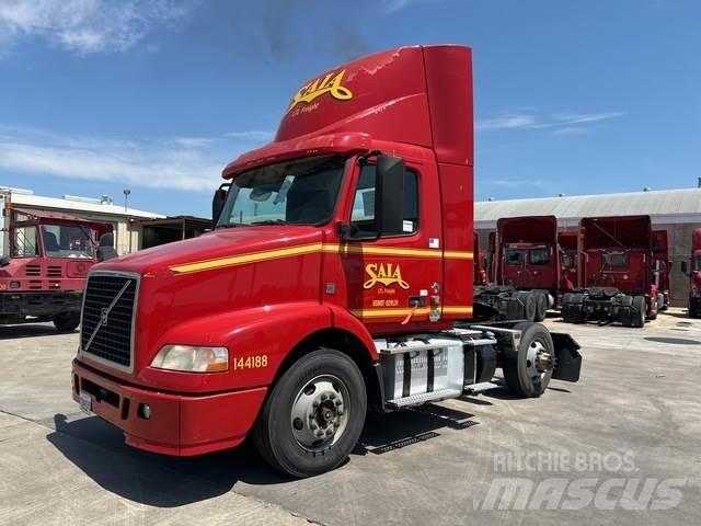 Volvo VNM Prime Movers