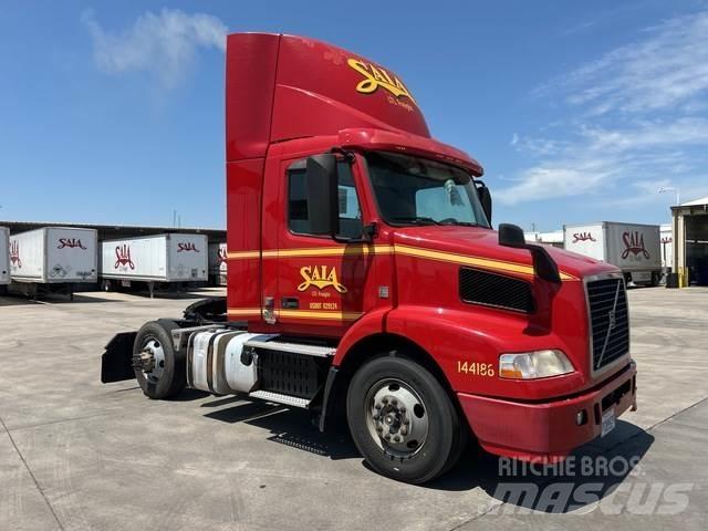 Volvo VNM Prime Movers