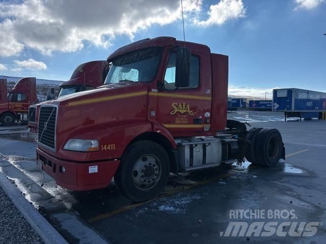 Volvo VNM Prime Movers