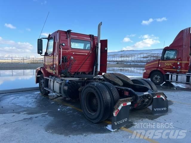 Volvo VNM Prime Movers