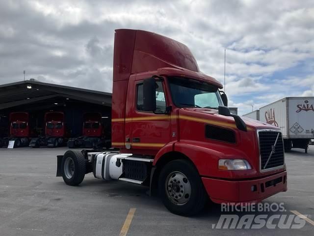 Volvo VNM Prime Movers