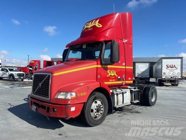 Volvo VNM Prime Movers