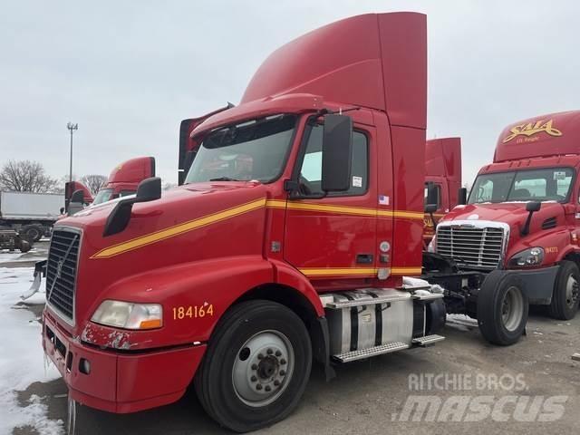Volvo VNM Prime Movers