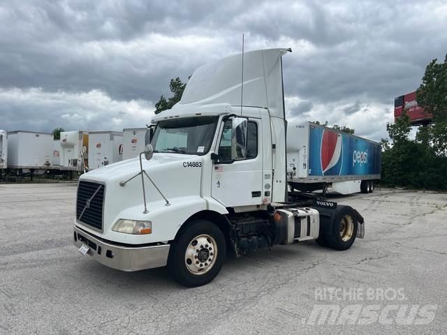 Volvo VNM Prime Movers