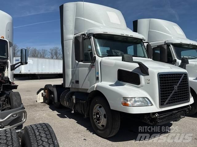 Volvo VNM Prime Movers