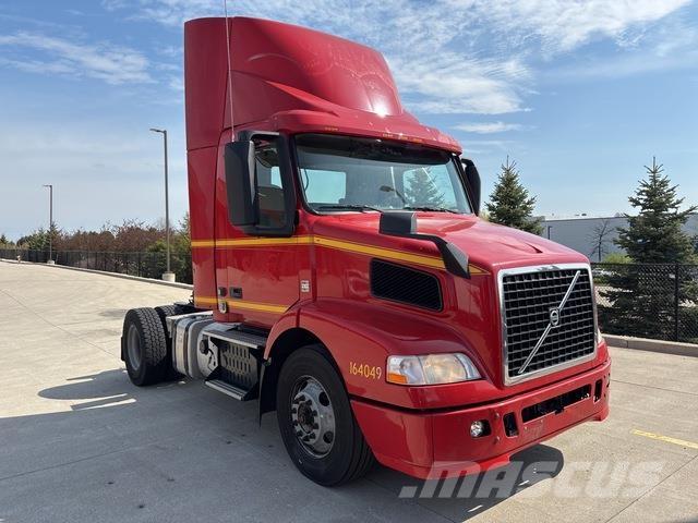 Volvo VNM Prime Movers