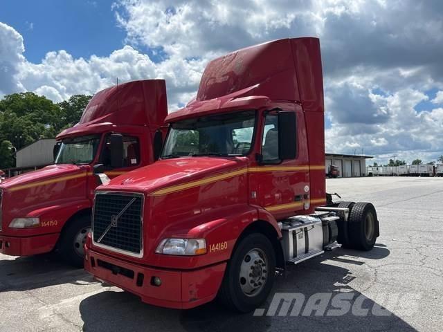 Volvo VNM Prime Movers