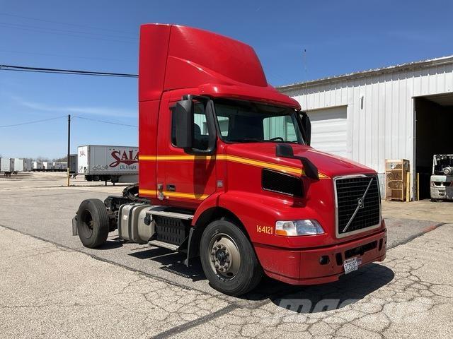 Volvo VNM Prime Movers