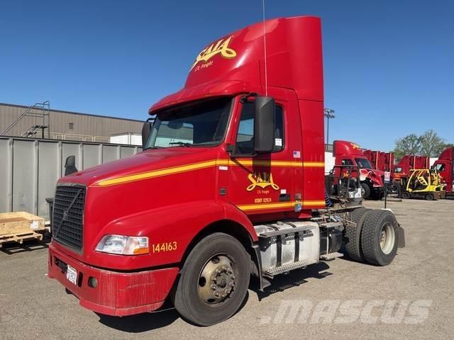 Volvo VNM Prime Movers