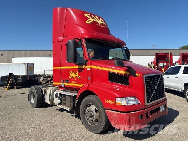 Volvo VNM Prime Movers