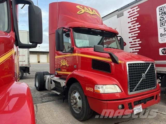 Volvo VNM Prime Movers