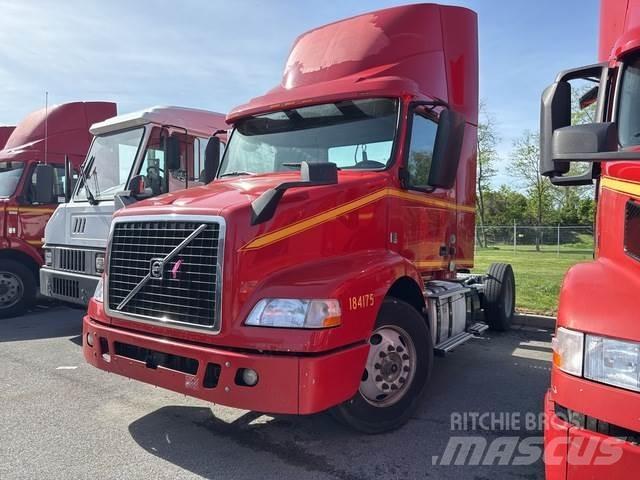 Volvo VNM Prime Movers