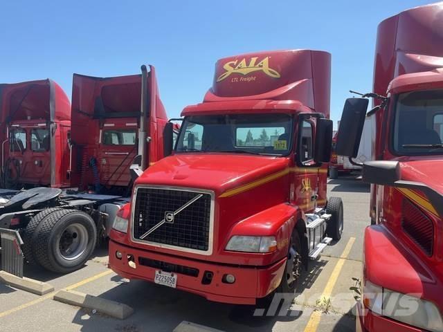 Volvo VNM Prime Movers