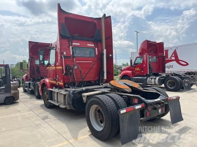 Volvo VNM Prime Movers