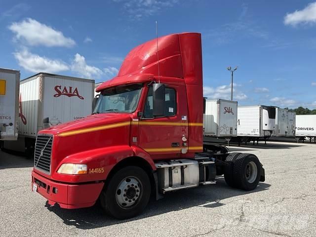 Volvo VNM Prime Movers