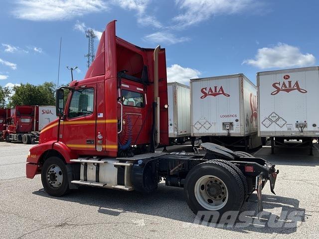 Volvo VNM Prime Movers