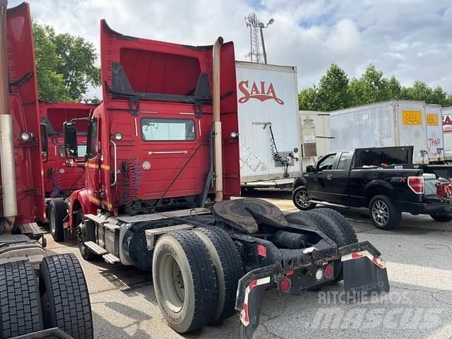 Volvo VNM Prime Movers